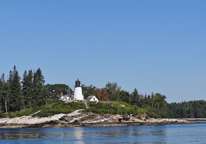 Lighthouse on Burnt Island